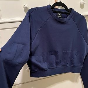 Nike Dri-fit Cropped Navy Sweatshirt